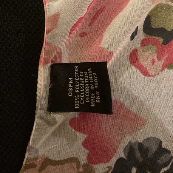 CLEARANCE 2/$10 or 3/$14 Floral Kimono-Style Shawl - Picture 6 of 7